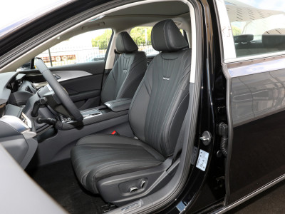HongQi H9 Фото №9
